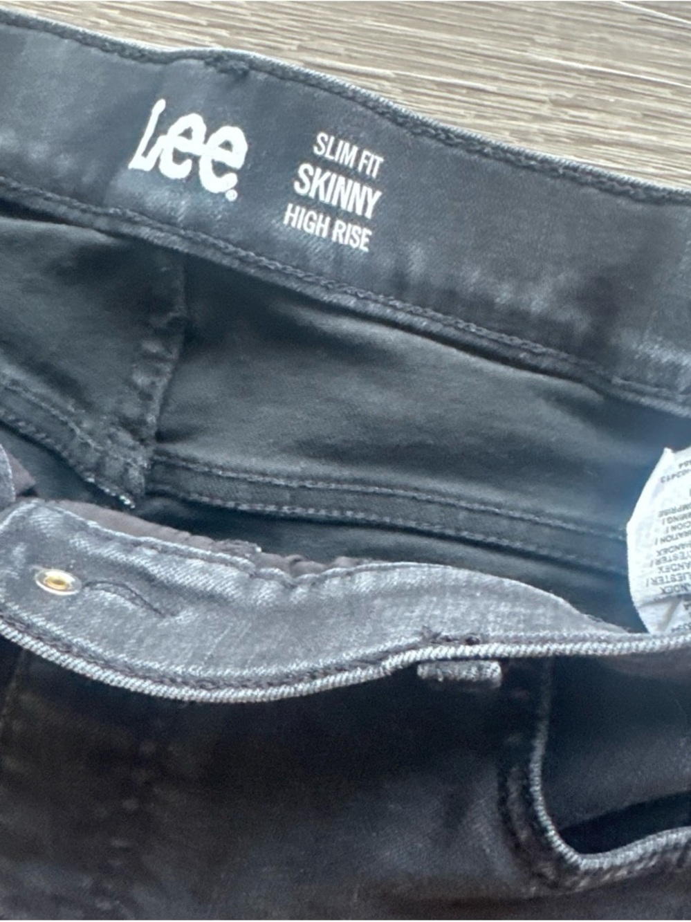 Lee Black Skinny High-Rise Jeans - Picture 4 of 4